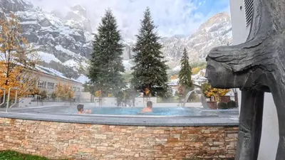 Ein allgemeiner Bergblick oder ein Berglick von des Hotels aus