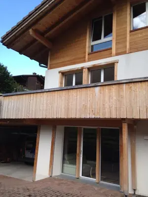 Das Gebäude in dem sich die Ferienwohnung befindet