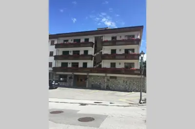Das Gebäude in dem sich die Ferienwohnung befindet