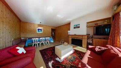 TV/Unterhaltungsangebot in der Unterkunft Beautiful apartment in the center of Crans-Montana with a large balcony