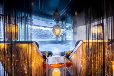 Ein Sitzbereich in der Unterkunft Chalet Zermatt Peak - Your Own Private Luxury Chalet - Includes Professional Staff and Catering - Voted World's Best Chalet