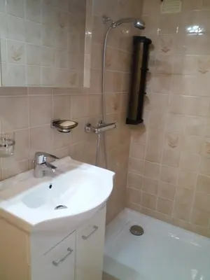 Ein Badezimmer in der Unterkunft Chalet Clair de Lune bei Grächen VS