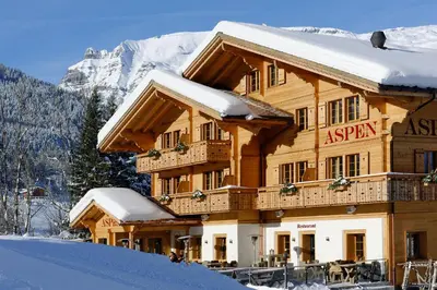 Ein allgemeiner Bergblick oder ein Berglick von des Hotels aus