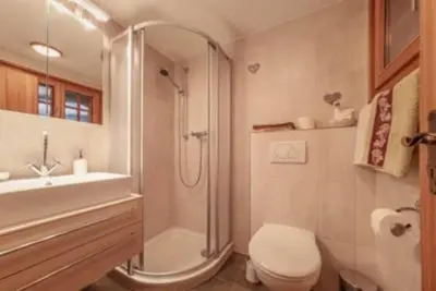 Ein Badezimmer in der Unterkunft Zermatterchalet
