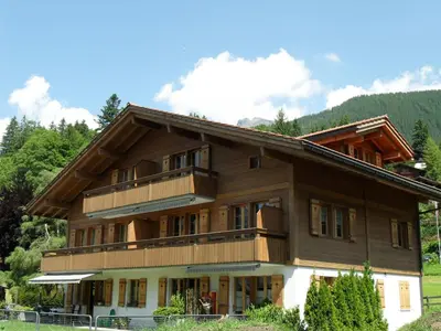 Ein allgemeiner Bergblick oder ein Berglick von der Ferienwohnung aus