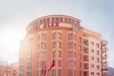 Das Gebäude in dem sich das Hotel befindet