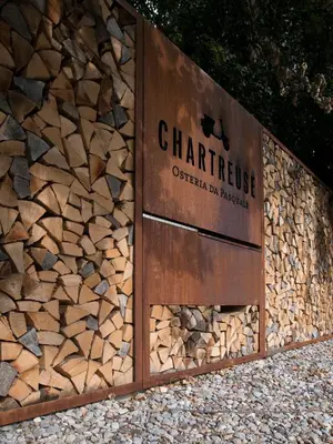 Ein Zertifikat, Auszeichnung, Logo oder anderes Dokument, das in der Unterkunft Italian Lifestyle Hotel & Osteria Chartreuse ausgestellt ist