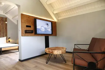 TV/Unterhaltungsangebot in der Unterkunft Alaïa Lodge
