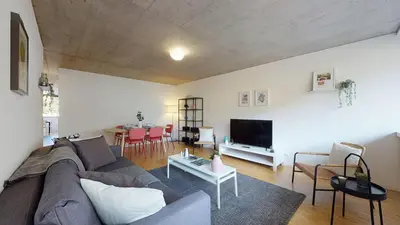 TV/Unterhaltungsangebot in der Unterkunft Bright and luminous 2-bedroom-flat in downtown