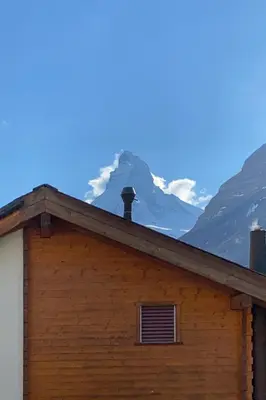 Ein allgemeiner Bergblick oder ein Berglick von der Ferienwohnung aus