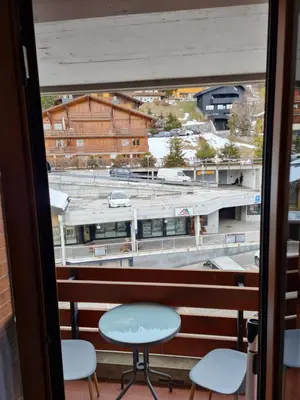 Ein Balkon oder eine Terrasse in der Unterkunft Anzère