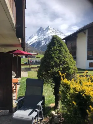 Ein allgemeiner Bergblick oder ein Berglick von der Ferienwohnung aus