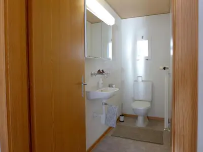 Ein Badezimmer in der Unterkunft Apartment Belvedere by Interhome