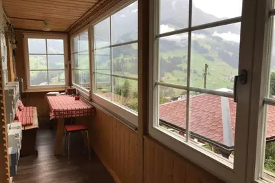 Ein allgemeiner Bergblick oder ein Berglick von der Ferienwohnung aus