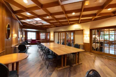 Ein Restaurant oder anderes Speiselokal in der Unterkunft Hotel Krebs Interlaken