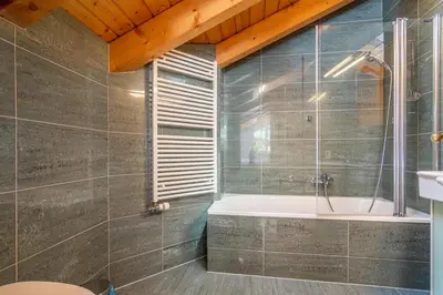 Ein Badezimmer in der Unterkunft Chateau Penthouse