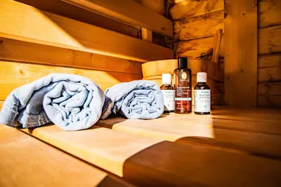 Ein Bett oder Betten in einem Zimmer der Unterkunft Schlafen im Fass - Schlaffass - Abenteuer - Romantik - Haslifass