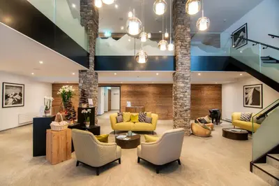 Ein Sitzbereich in der Unterkunft Walliserhof Grand-Hotel & Spa Relais & Châteaux