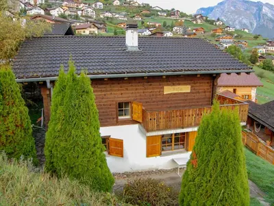 Ein allgemeiner Bergblick oder ein Berglick von des Chalets aus