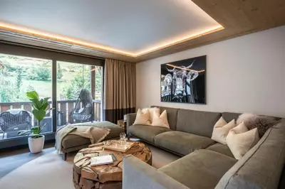 Ein Sitzbereich in der Unterkunft Modernes Apartment, beim Bahnhof by ZermattStays