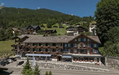 Ein allgemeiner Bergblick oder ein Berglick von der Ferienwohnung aus