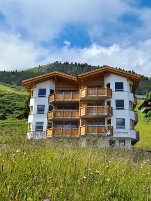 Ein allgemeiner Bergblick oder ein Berglick von der Ferienwohnung aus