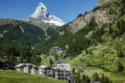 Ein allgemeiner Bergblick oder ein Berglick von des Hotels aus