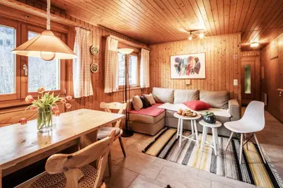 Ein Sitzbereich in der Unterkunft Chalet Annabelle