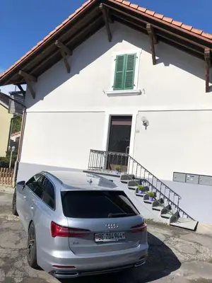 Das Gebäude in dem sich die Ferienwohnung befindet