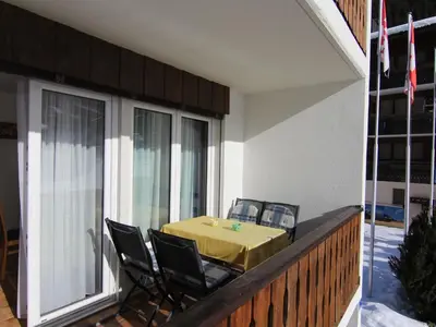 Ein Sitzbereich in der Unterkunft Apartment Casa Yolanda 1- OG Süd by Interhome