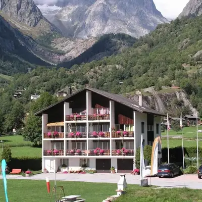 Apartment Casa Yolanda 1- OG Süd by Interhome