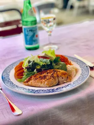 Essen im Hotel oder in der Nähe