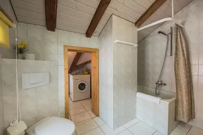 Ein Badezimmer in der Unterkunft Heidi - Direct lake view
