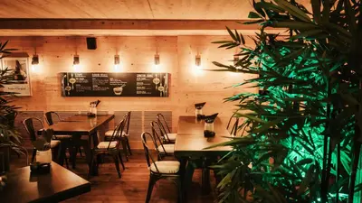 Ein Restaurant oder anderes Speiselokal in der Unterkunft Unique Hotel Post