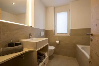 Ein Badezimmer in der Unterkunft Huwetz 1