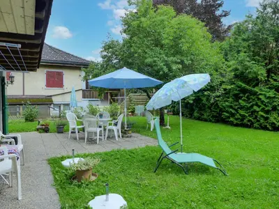 Ein Garten an der Unterkunft Apartment Erika by Interhome