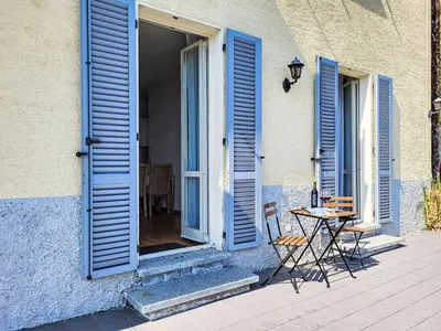 Das Gebäude in dem sich die Ferienwohnung befindet