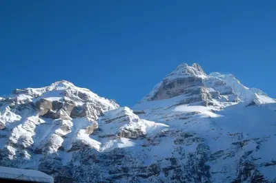 Ein allgemeiner Bergblick oder ein Berglick von der Ferienwohnung aus