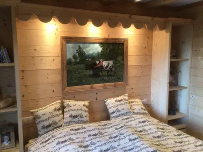 Ein Bett oder Betten in einem Zimmer der Unterkunft Mountain view cosy, comfortable 1 bed-room Luxury Appartment Crans-Montana