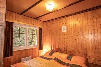 Ein Bett oder Betten in einem Zimmer der Unterkunft Residenz Edelweiss SAAS310