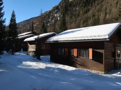 Ein allgemeiner Bergblick oder ein Berglick von des Ferienhauses aus