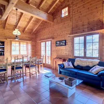 Chalet Les 4 Saisons by Interhome