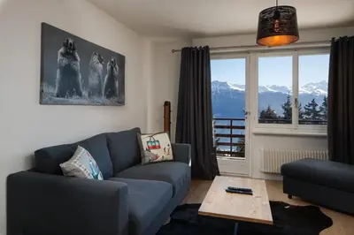 Ein allgemeiner Bergblick oder ein Berglick von der Ferienwohnung aus