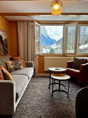 Ein allgemeiner Bergblick oder ein Berglick von der Ferienwohnung aus