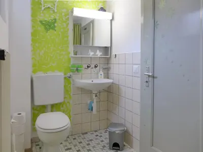 Ein Badezimmer in der Unterkunft Apartment Chalet im Gässli by Interhome