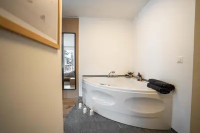 Ein Badezimmer in der Unterkunft Verona Apartment by HomeFlow
