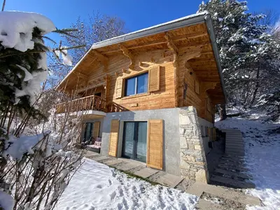 Chalet 7 Luxury Chalet with Cinema room im Winter