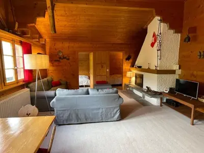 TV/Unterhaltungsangebot in der Unterkunft Chalet Singlinaz