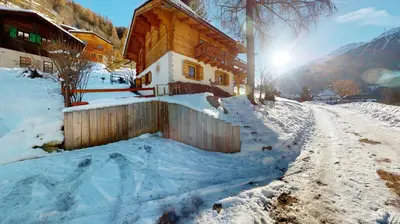 Chalet in the heart of the Val d'Anniviers resort im Winter