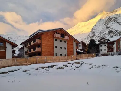 Ein allgemeiner Bergblick oder ein Berglick von der Ferienwohnung aus